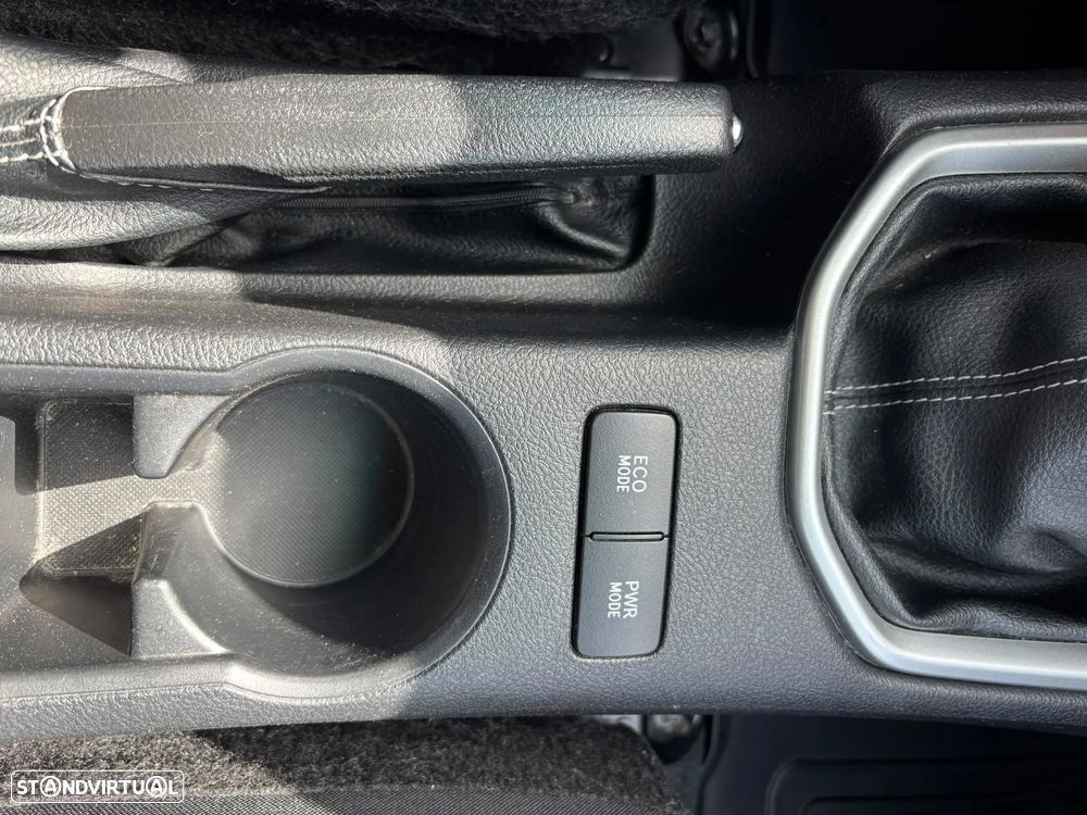Toyota 2.4 D-4D 4WD 150cv - JLL - AC - CÂMERA - 4 LUGARES !!!! - 39