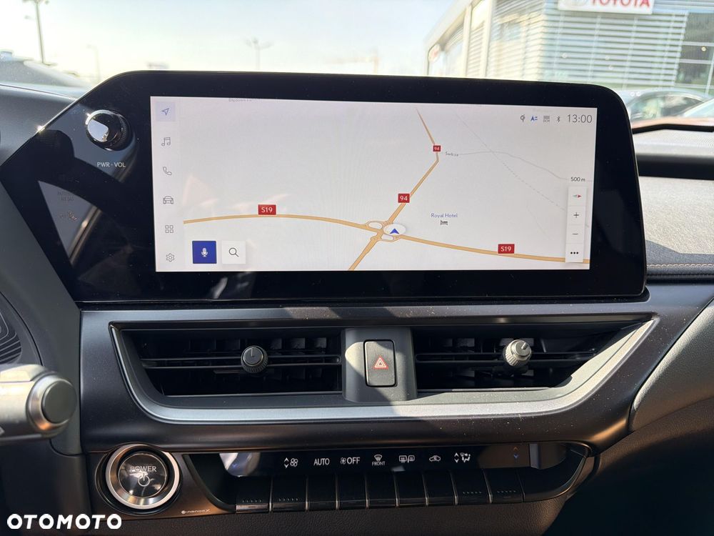 Lexus UX 250h GPF F Sport Design 2WD - 18