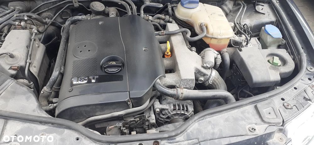 Volkswagen Passat 1.8T Comfortline - 15
