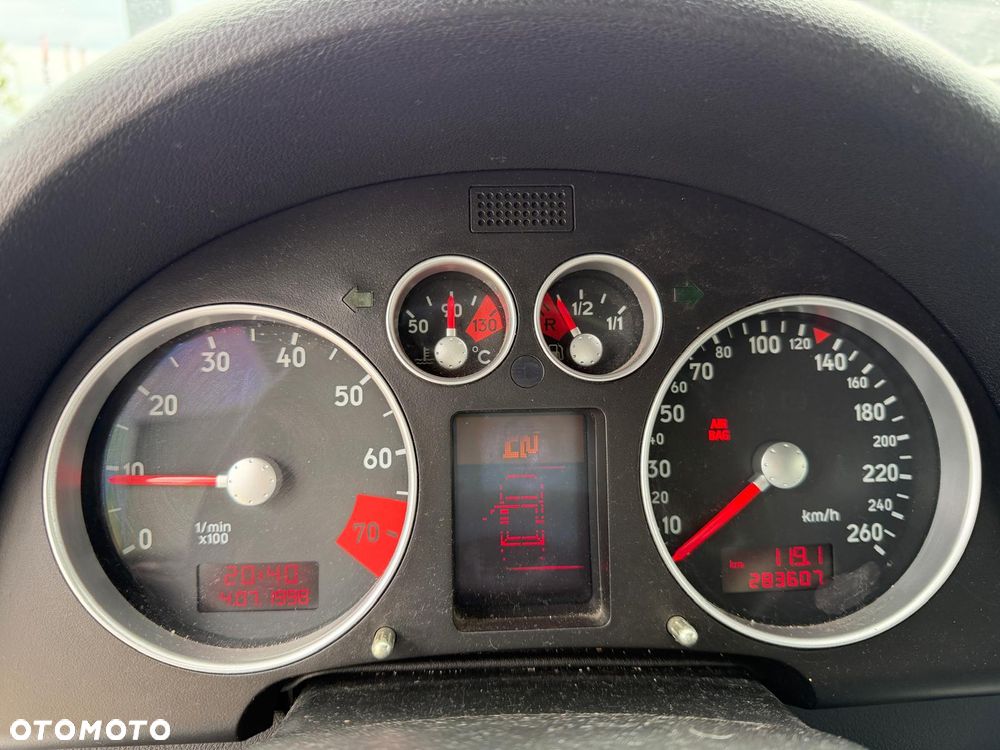 Audi TT Coupé 1.8T - 5