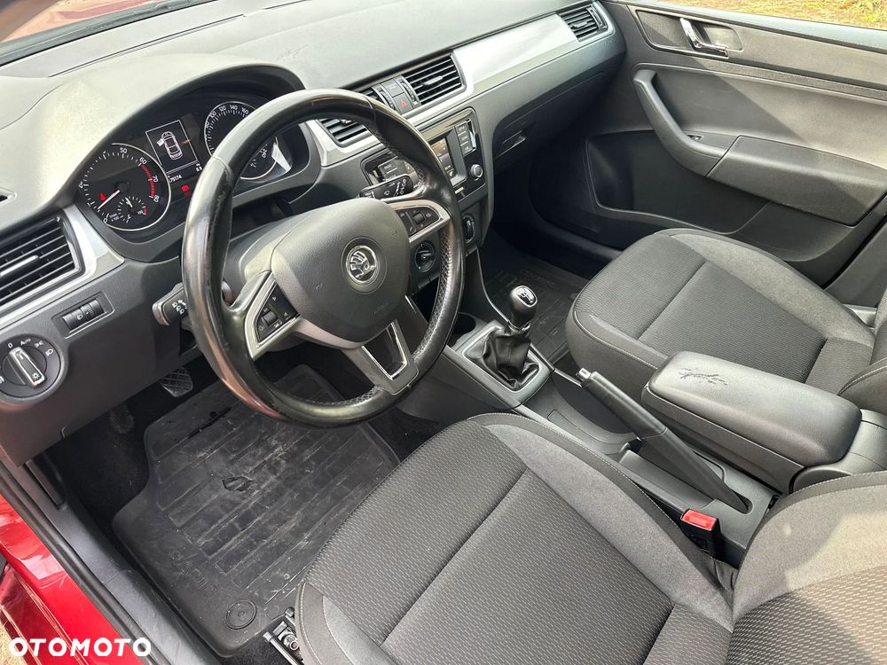 Skoda RAPID 1.2 TSI Ambition - 10