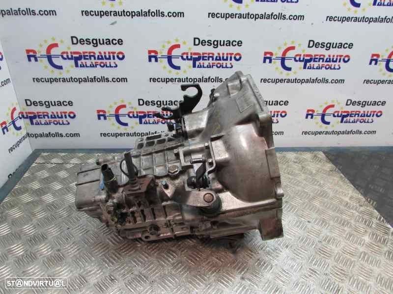 CAIXA VELOCIDADES MITSUBISHI SANTAMO 1999 - 2