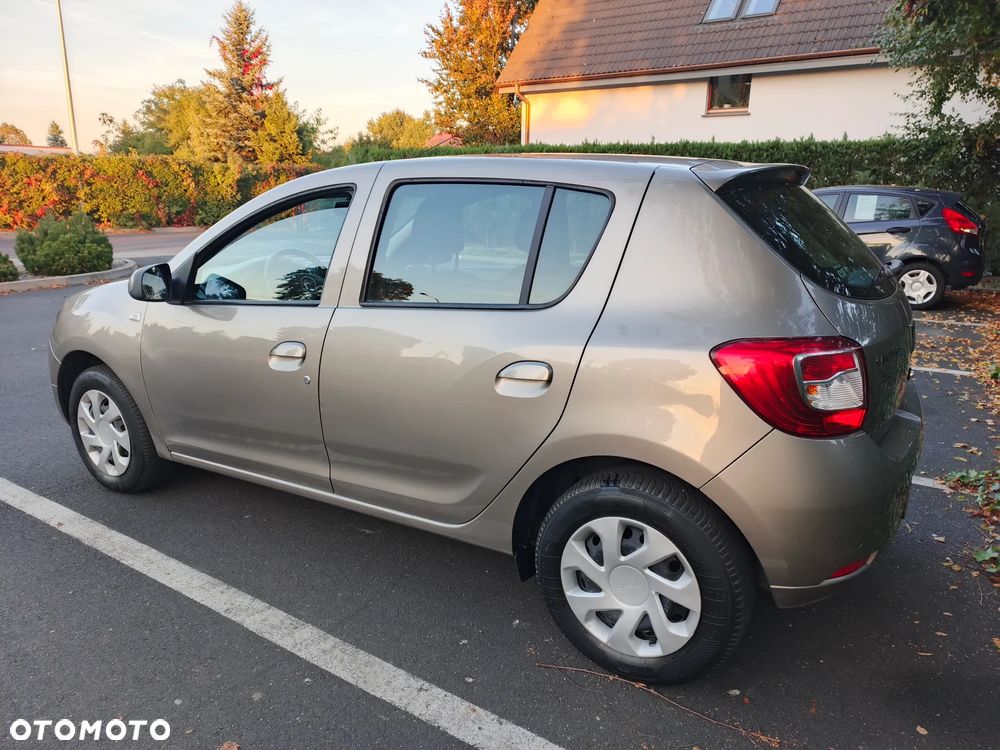 Dacia Sandero - 4