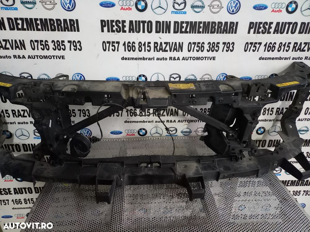 Trager Calandru Fata Range Rover Sport L320 An 2005-2006-2007-2008-2009 Dezmembrez Range Rover Spor - 2