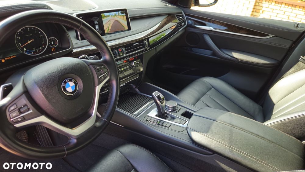 BMW X6 35i xDrive - 12