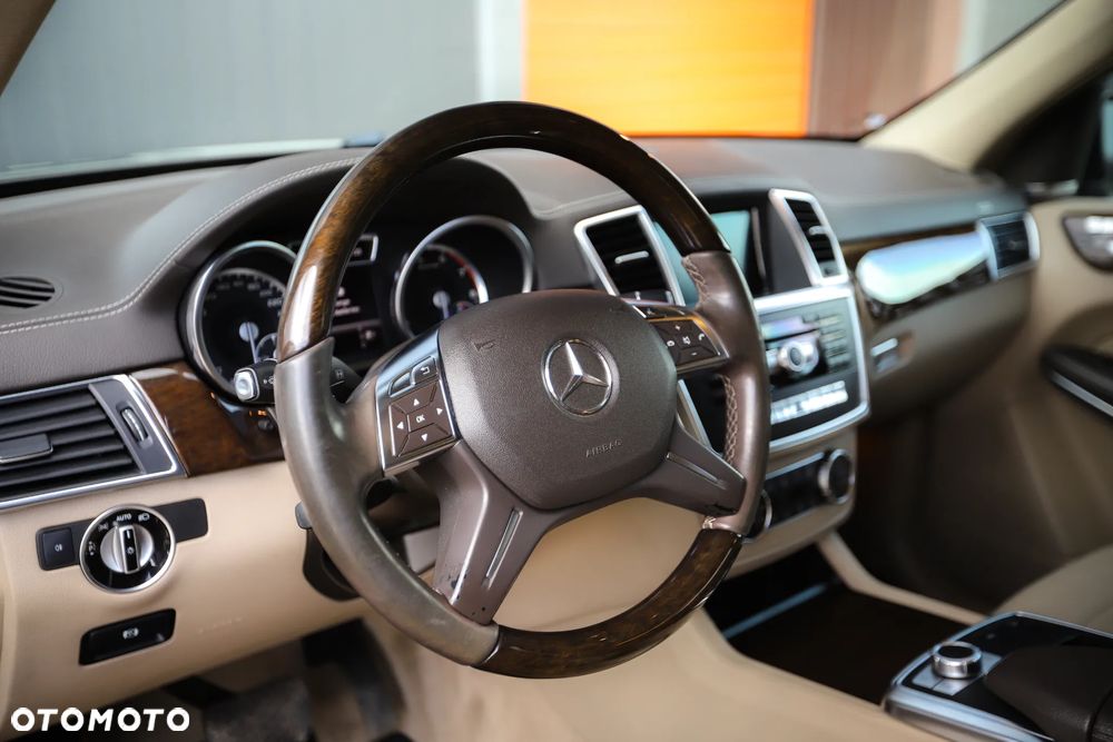Mercedes-Benz GL 450 4Matic 7G-TRONIC - 13