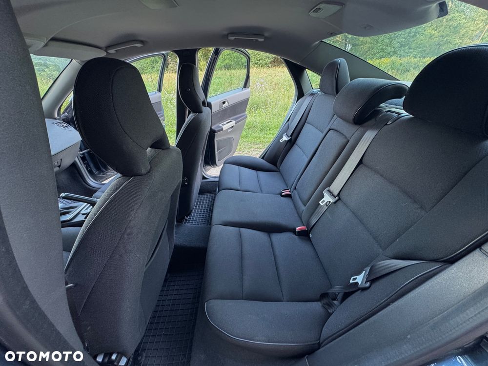 Volvo S40 1.6 - 27