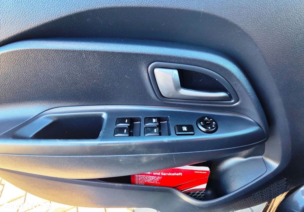 Kia Rio - 18