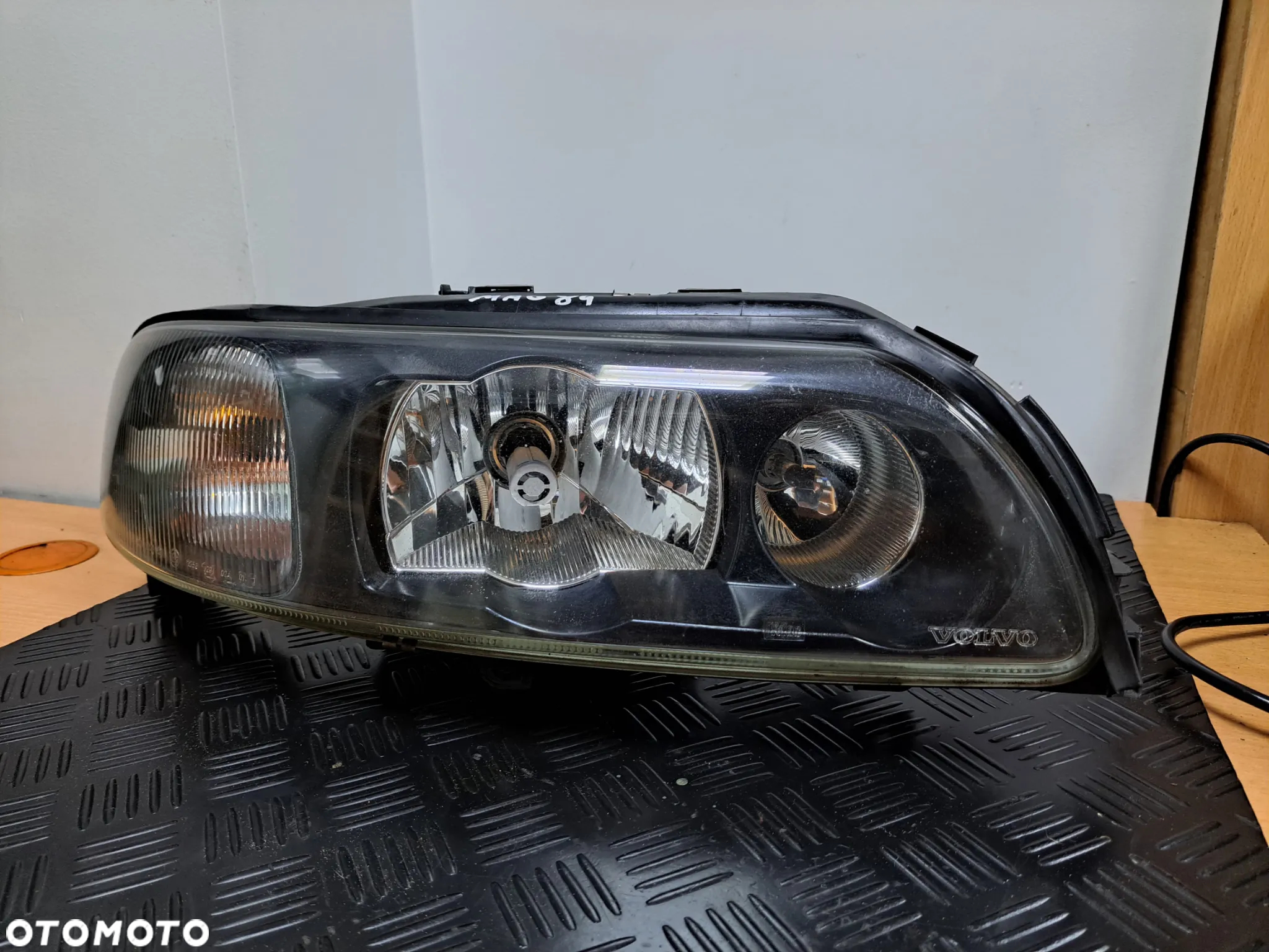 Volvo S60 V70 XC70 LAMPA PRZEDNIA XENON EUROPA PRAWA LEWA PRZEDLIFT IDEALNE - 7
