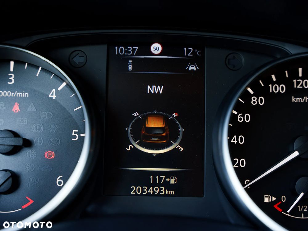 Nissan Qashqai 1.5 dCi N-Connecta - 27