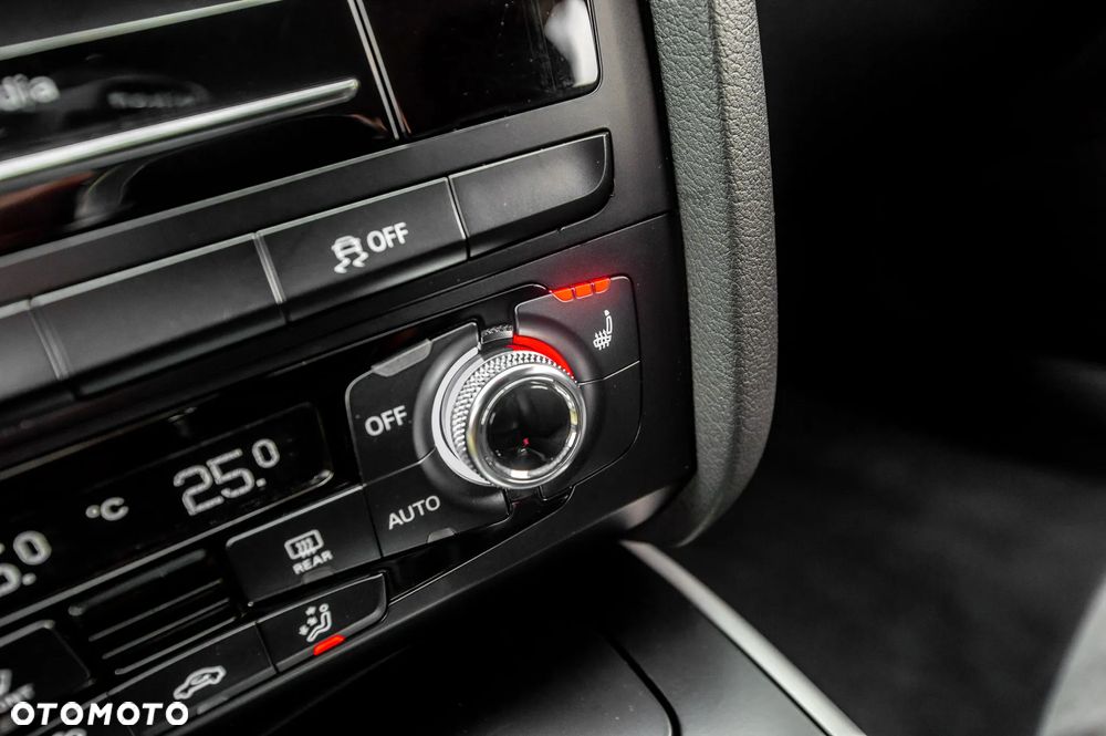 Audi A4 Avant 2.0 TDI Quattro Line S tronic - 30