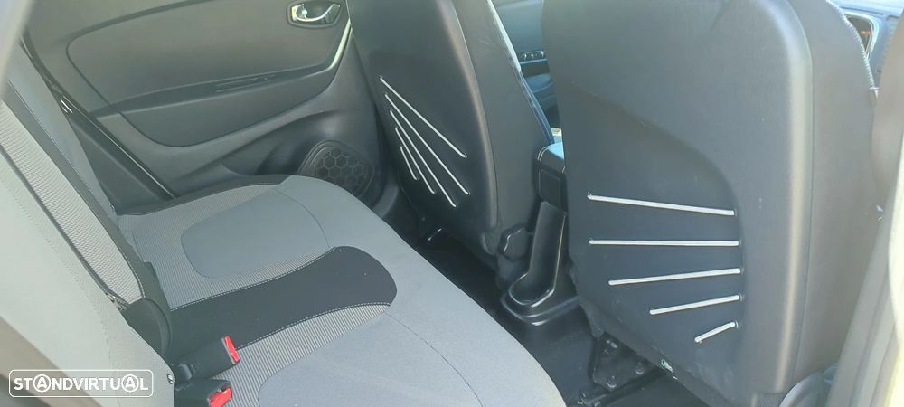 Renault Captur 1.5 dCi - 16