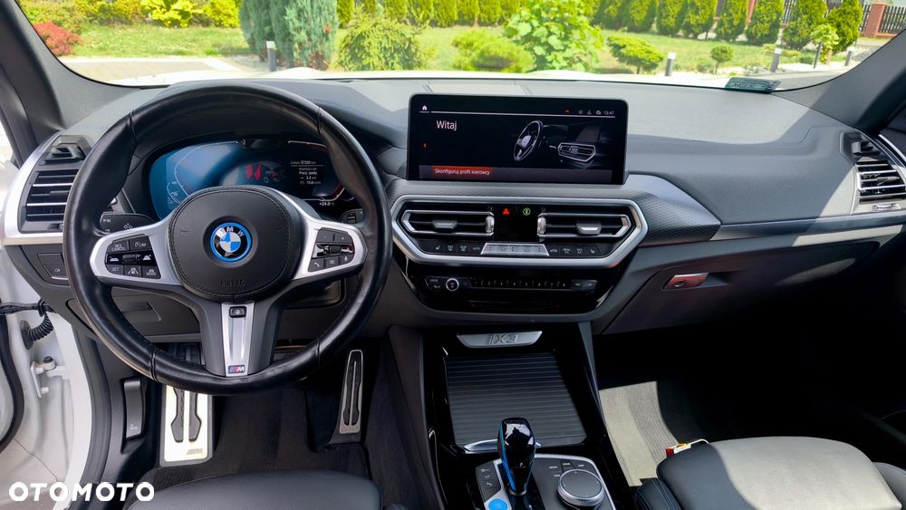 BMW iX3 80kWh Impressive - 11