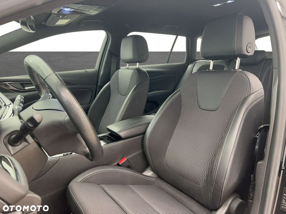 Opel Insignia 2.0 CDTI Elegance S&S - 10