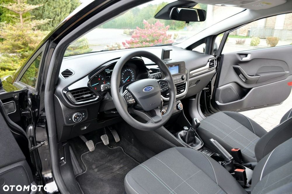 Ford Fiesta - 23
