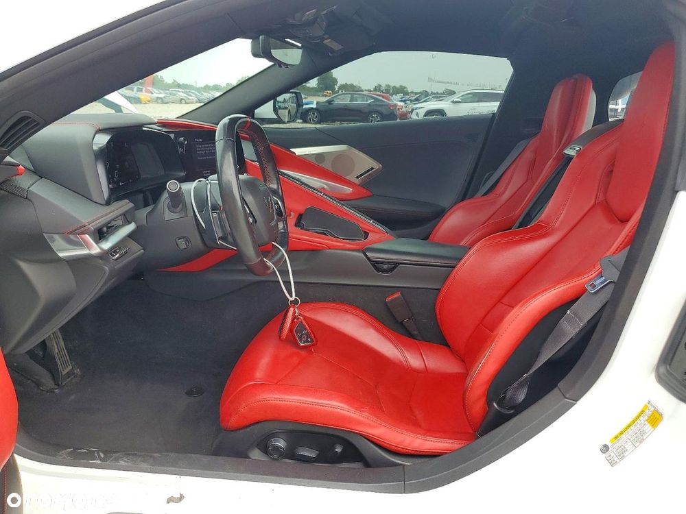 Chevrolet Corvette - 7