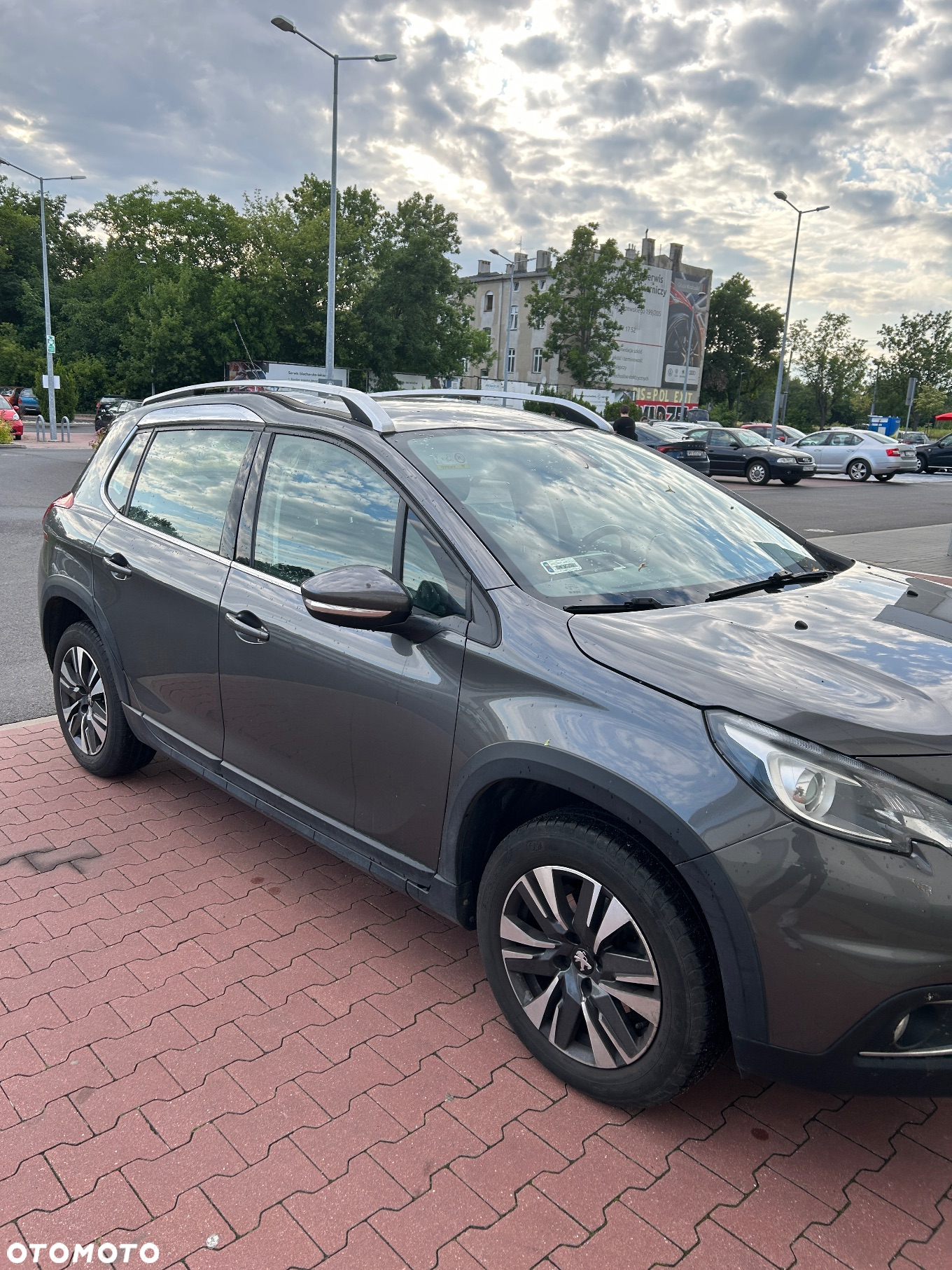 Peugeot 2008 1.2 Pure Tech Active S&S EAT6 - 3