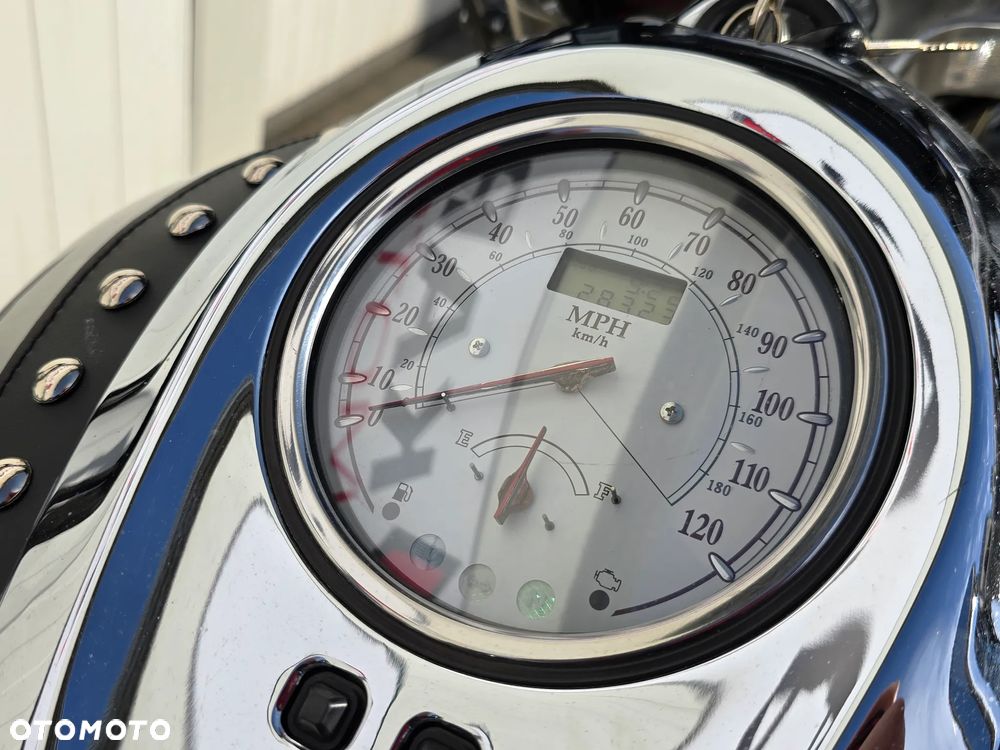 Yamaha Road Star - 9