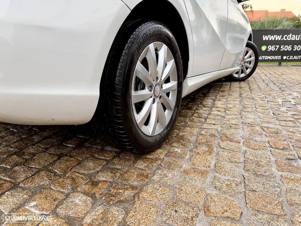 Mercedes-Benz B 180 (CDI) d 7G-DCT AMG Line - 17