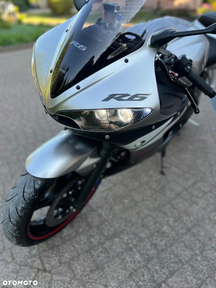 Yamaha R6 - 2