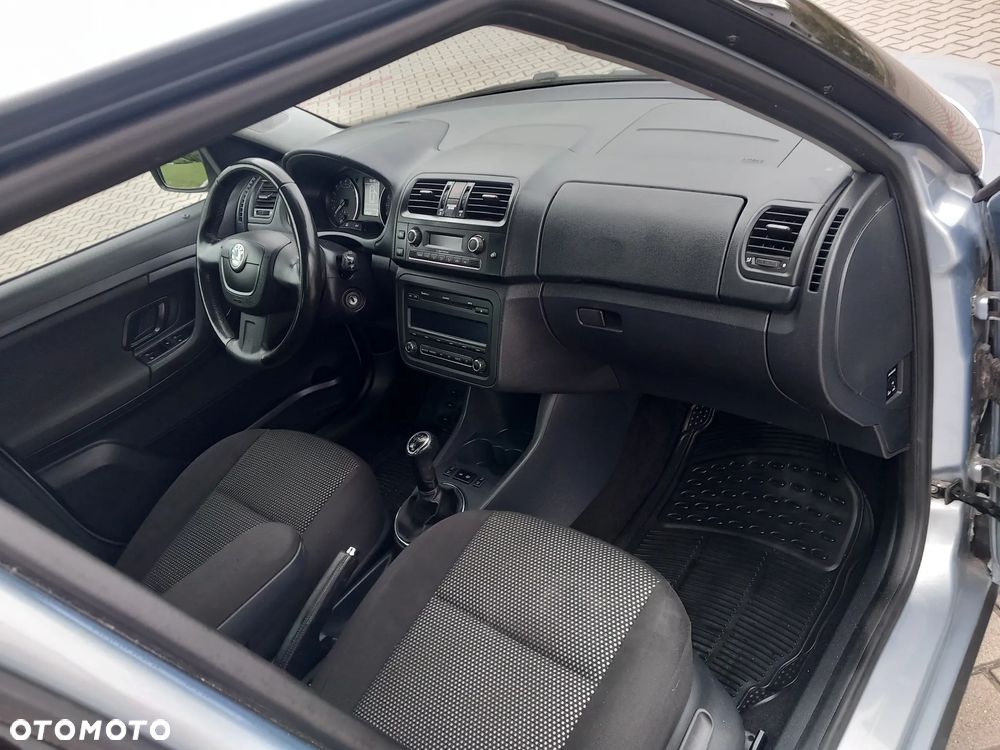 Skoda Roomster 1.6 TDI DPF Scout - 26