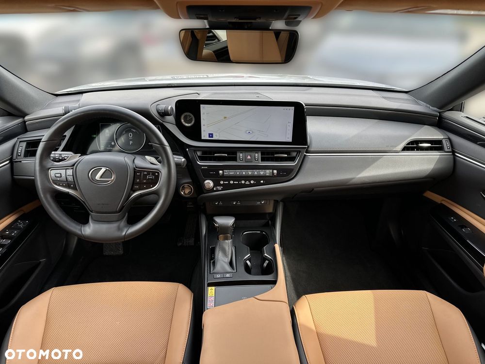 Lexus ES 300h Business Edition - 19