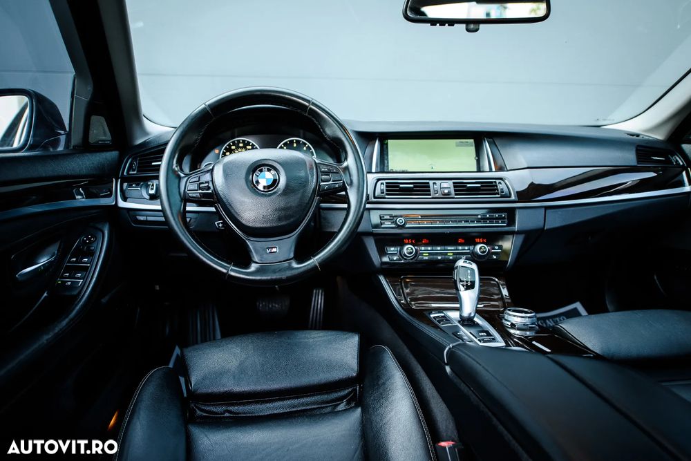 BMW Seria 5 530d Sport-Aut. - 21