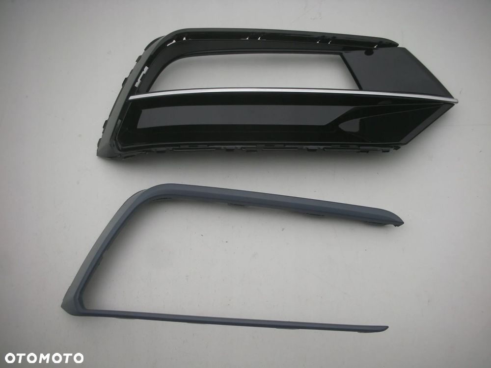 VW PASSAT B8 3G0 PRZED LIFT KRATKA LEWA ZDERZAKA Z RAMKĄ 2016- R-LINE - 3