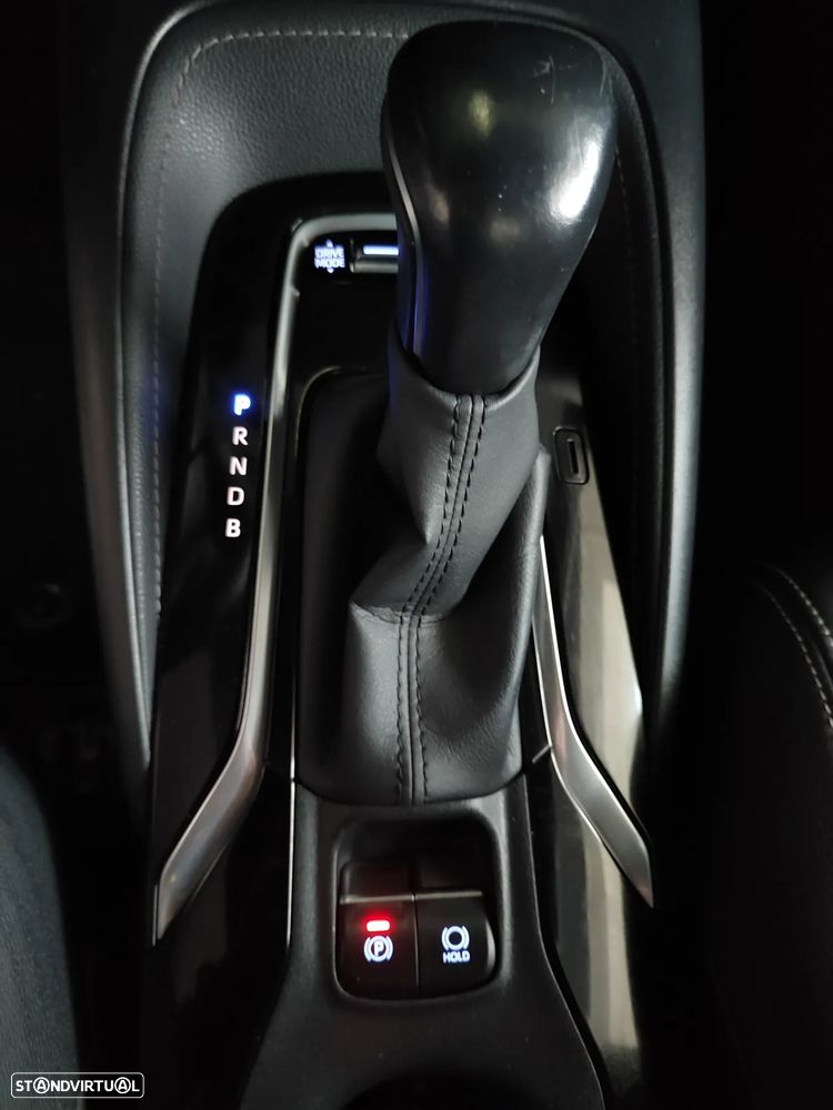 Toyota Corolla 1.8 Hybrid Comfort+P.Sport - 31