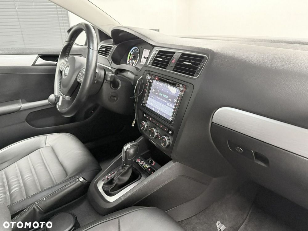 Volkswagen Jetta - 22