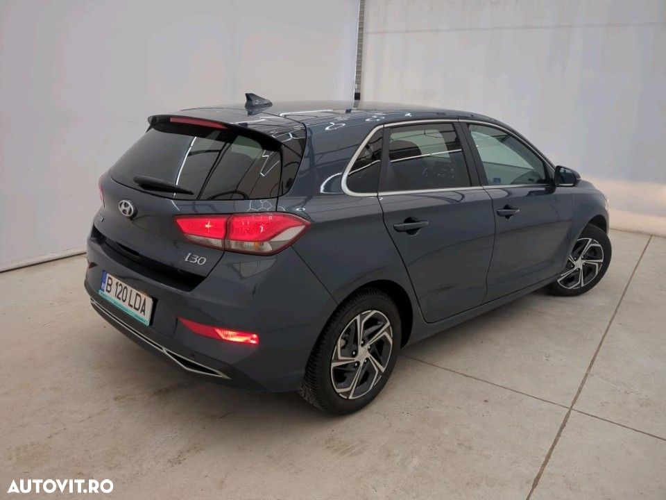 Hyundai i30 1.5 110CP 5DR M/T Highway - 2