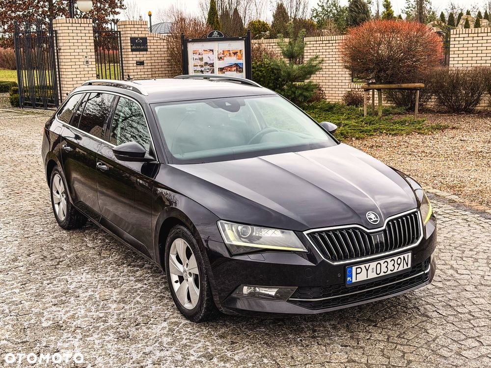 Skoda Superb 2.0 TDI DSG Ambition - 14