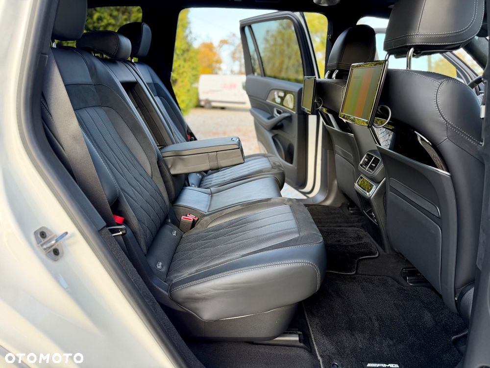 Mercedes-Benz GLS - 21