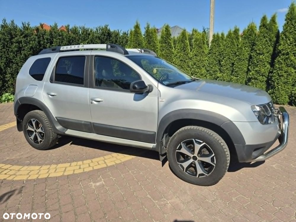 Dacia Duster 1.6 SCe Urban Explorer S&S - 10