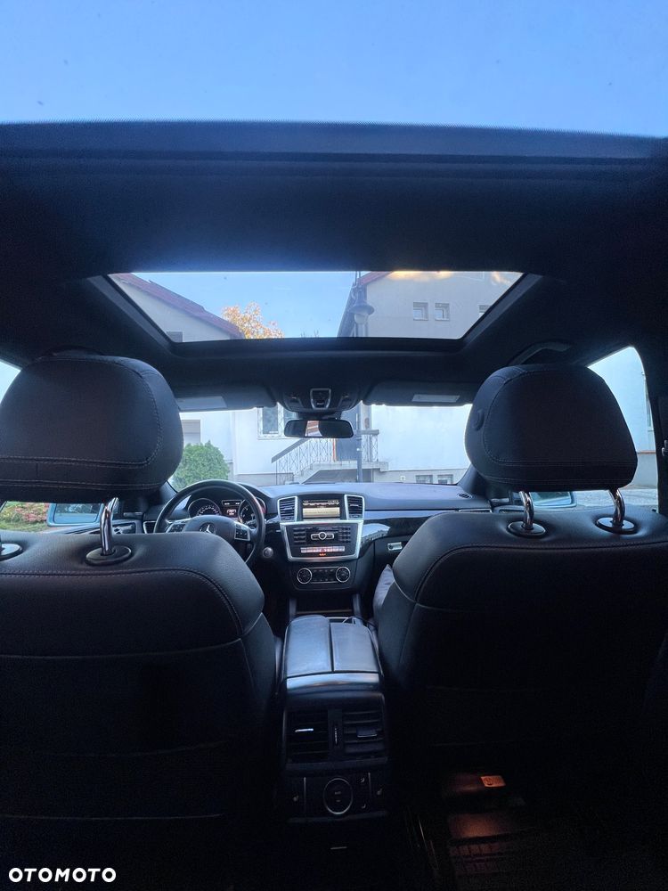 Mercedes-Benz ML 350 BlueTec 4-Matic - 5