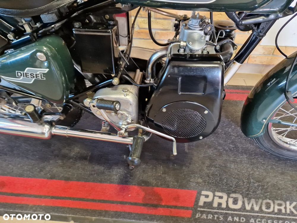 Royal Enfield Bullet - 11