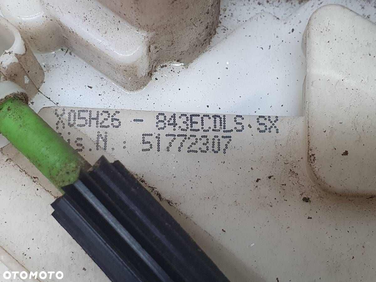 ZAMEK PRZÓD LEWY DRZWI LANCIA YPSILON II 51772307 EUROPA 6 PIN - 4
