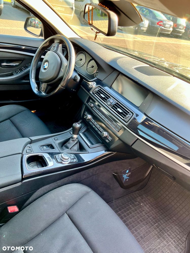 BMW Seria 5 520d - 5