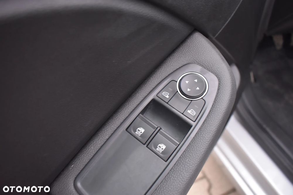 Renault Clio 1.0 TCe Equilibre - 23