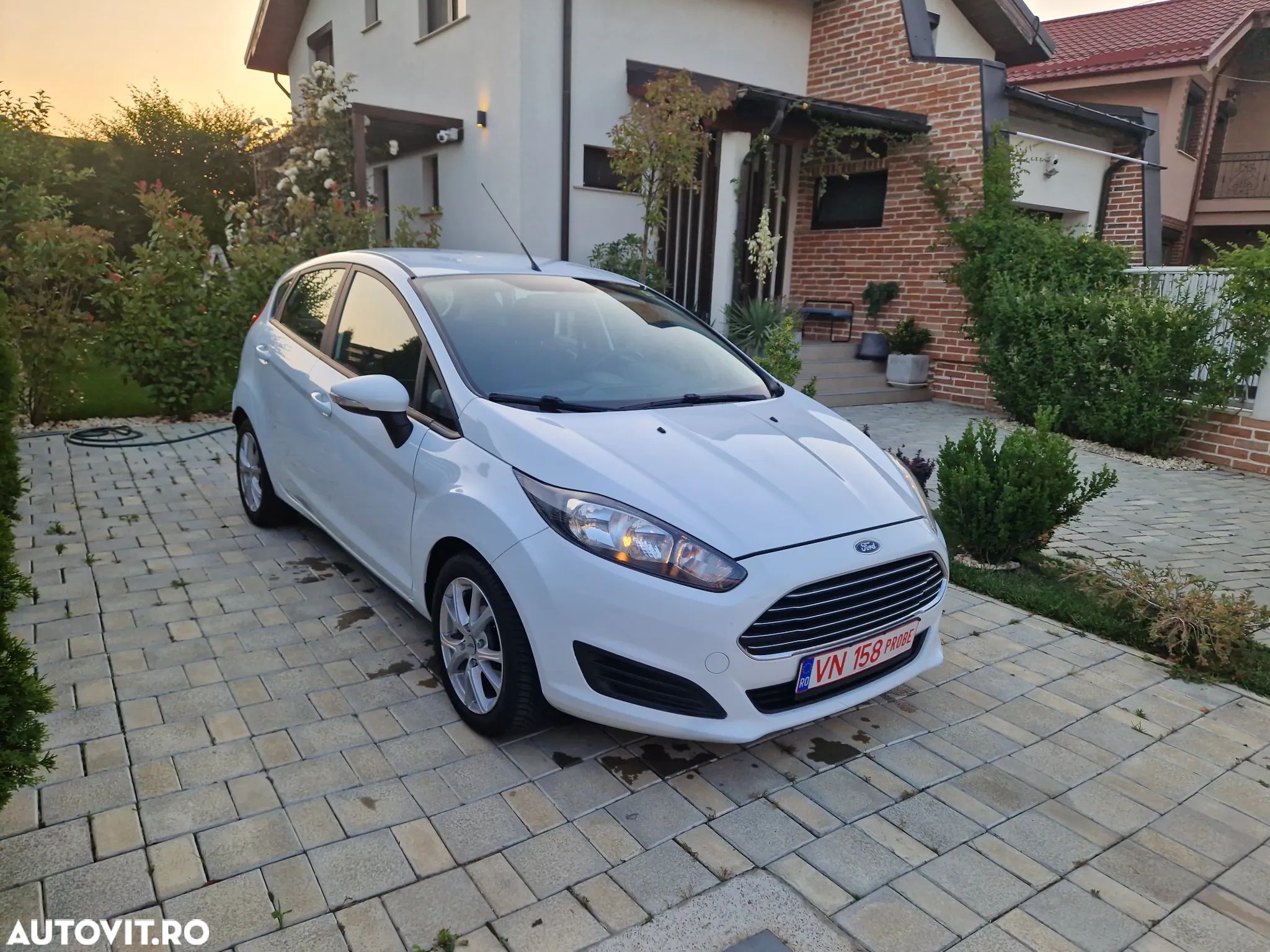 Ford Fiesta 1.6 TDCi DPF Trend - 1