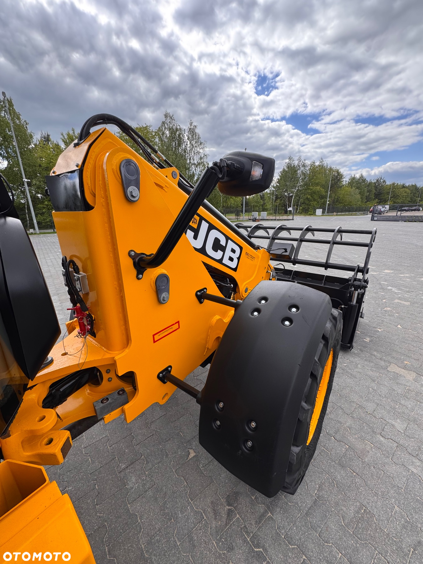JCB TM 220 |przegubowo-teleskopowa | 2019r| 2 łyżki | krokodyl | szybka jazda 40km | - 30