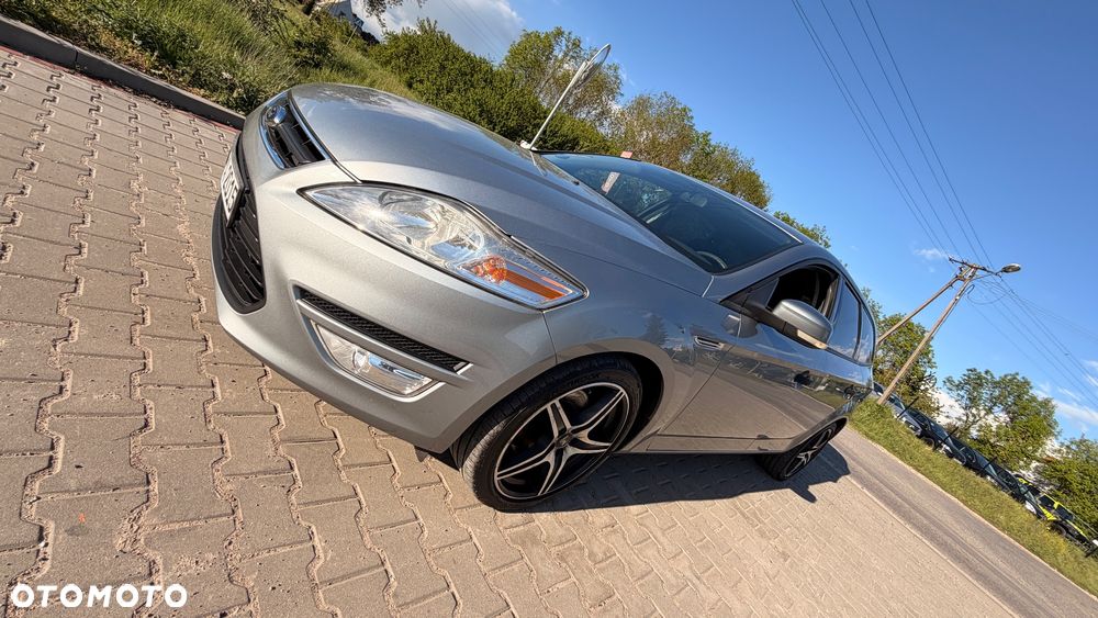 Ford Mondeo 2.0 TDCi Ghia - 17