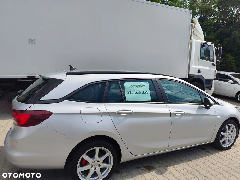 Opel Astra 1.6 CDTI Sport - 2