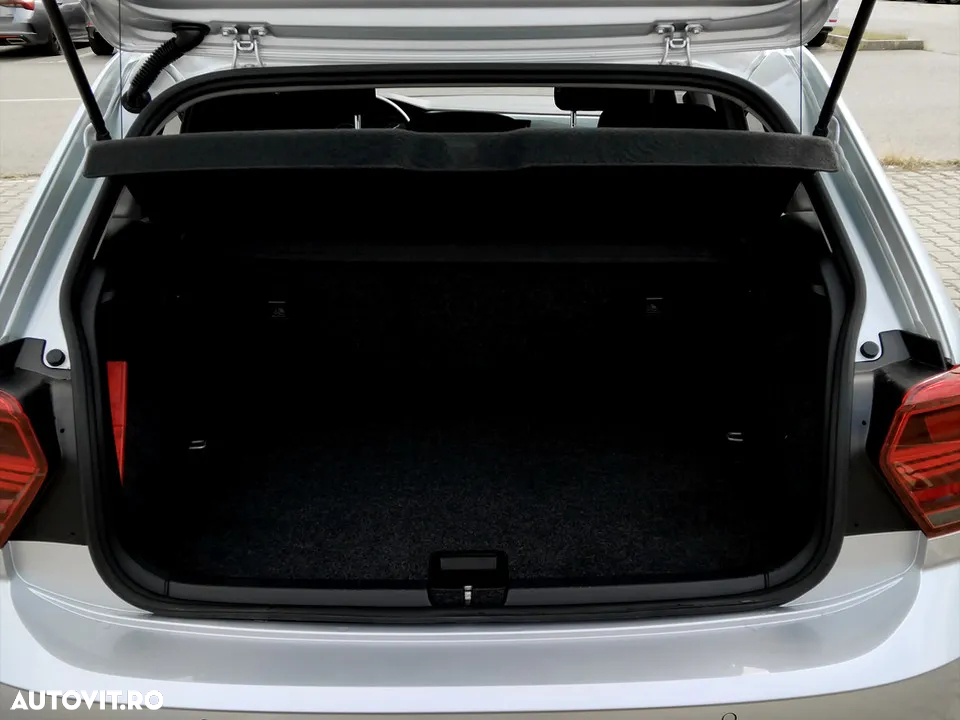 Volkswagen Polo 1.0 TSI DSG Style - 20