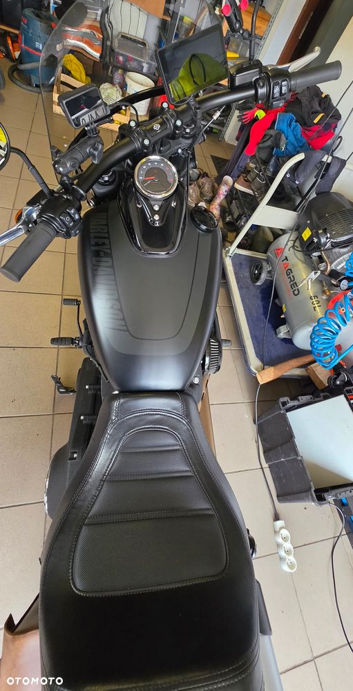Harley-Davidson Softail Fat Bob - 19