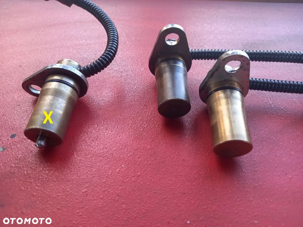 Czujnik skrzyni biegów mostu WOM McCormick XTX TTX - 4