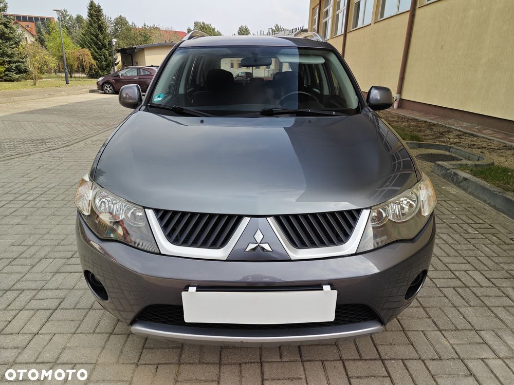 Mitsubishi Outlander - 5