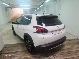 Peugeot 2008 1.2 PureTech Allure - 8