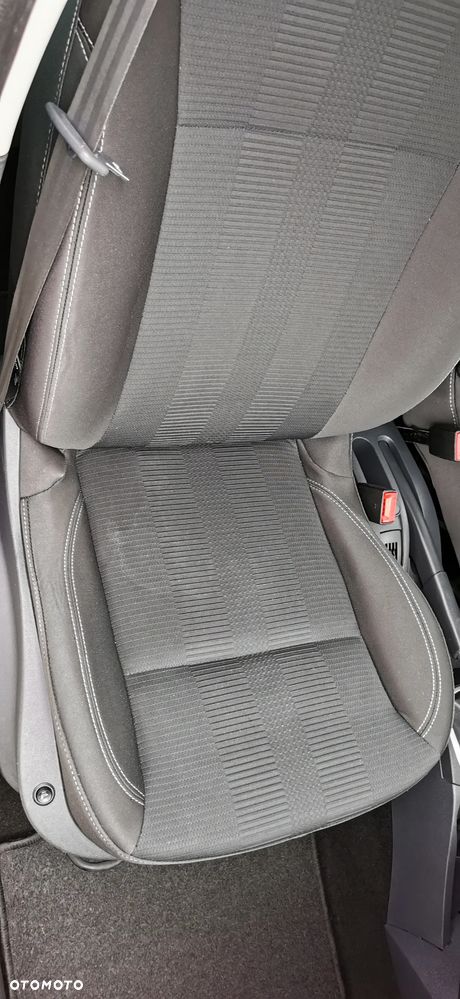 Toyota Yaris 1.33 VVT-i Comfort - 34