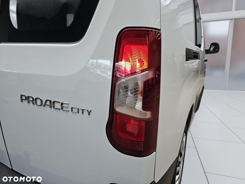 Toyota ProAce 2.3T 1.5D-4D 100KM long FurgonBrygActive - 29